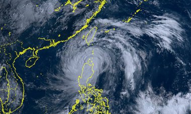 Typhoon Doksuri approaches China and Taiwan, bringing heavy winds and disruptions