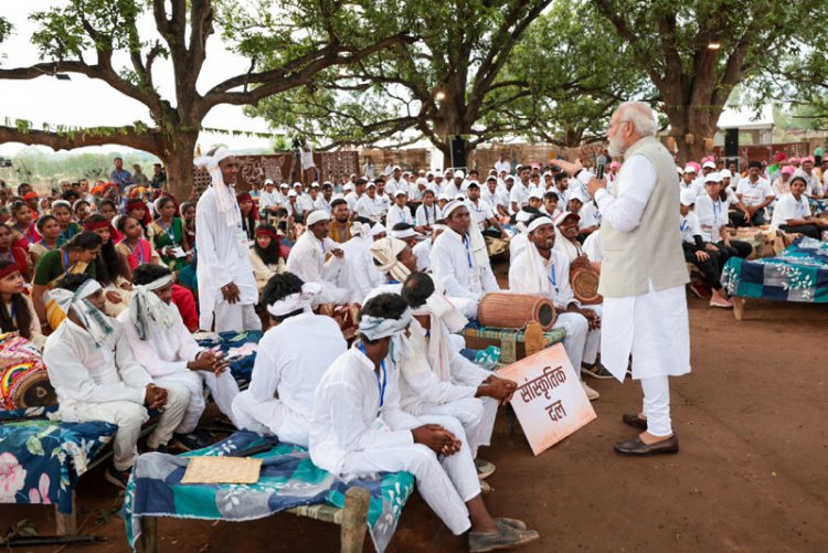PM Modi engages with the tribal communities and self-help organisations in Madhya Pradesh