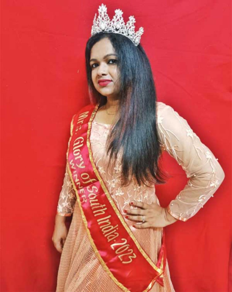 Dr. Neena Bharath from Kerla won the Title Mrs. Rising India -2023