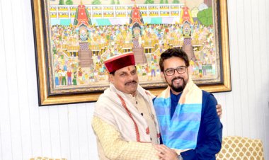 CM Dr. Mohan Yadav pays courtesy call on Union Minister Shri Anurag Singh Thakur