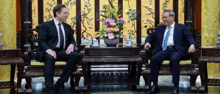 Elon Musk Makes Surprise China Visit, Eyes on Driverless Tech and Growth
