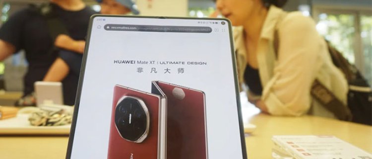 Huawei’s Trifold Phone Attracts 2.7 Million Pre-orders, Stealing the Spotlight Before iPhone 16 Debut