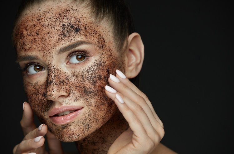 Exfoliating Tips: How Often Should You Really Use a Face Scrub?
