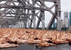 Brisbane’s Iconic Story Bridge Hosts Unique Art Project: 5,500 Gather Nude to Raise Skin Cancer Awareness