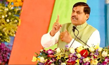 CM Dr. Yadav Orders Removal of Four Police Officers for inappropriate Conduct