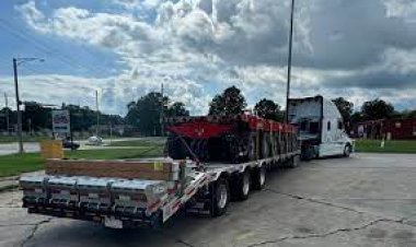 How Flatbed Trucking Ensures Safe Delivery of Oversized Loads