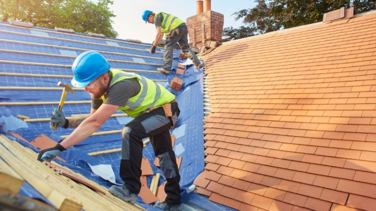 How Roofing Contractors in Brooklyn Ensure Quality and Safety