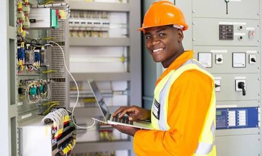 Electrician in Dubai: Services, Costs, Safety Tips & Hiring Guide