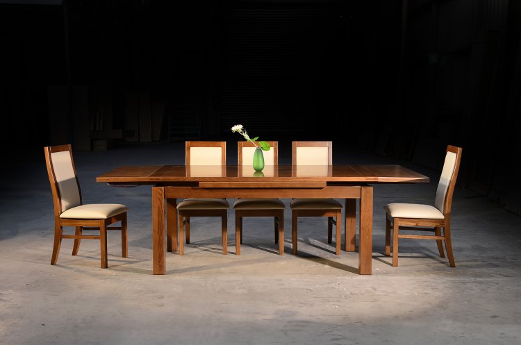 Dining Furniture: Creating a Stylish and Functional Dining Space