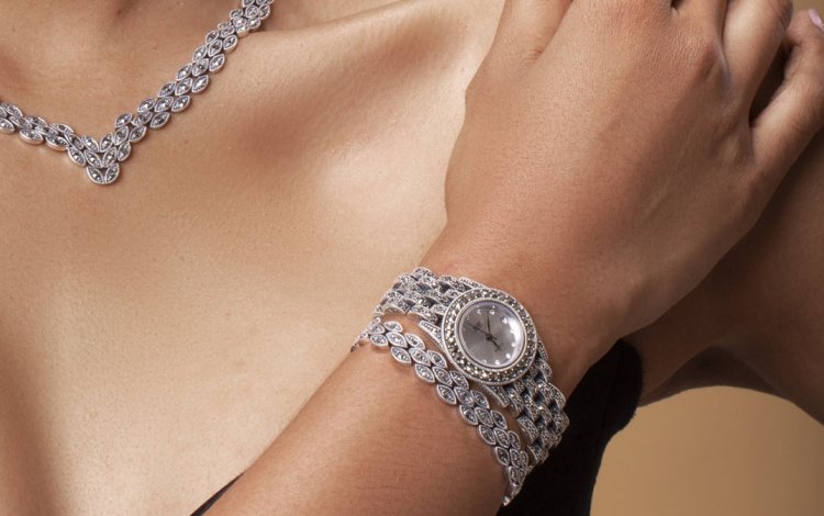 Watch Styling Guide: Match Your Watch with Your Outfit